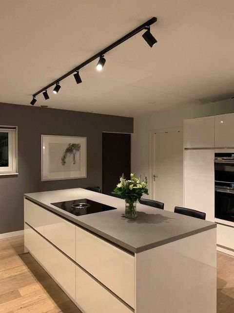 Round Shape Magnetic Track/Lights USE